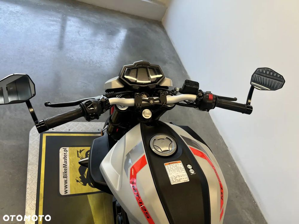 Yamaha MT - 11