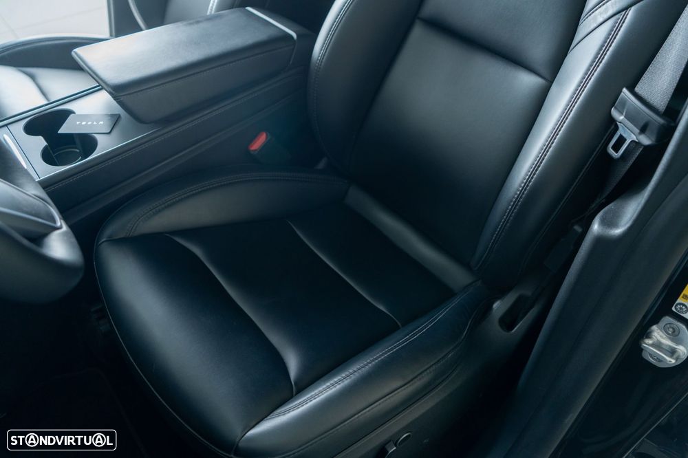 Tesla Model Y Long Range Tração Integral - 13