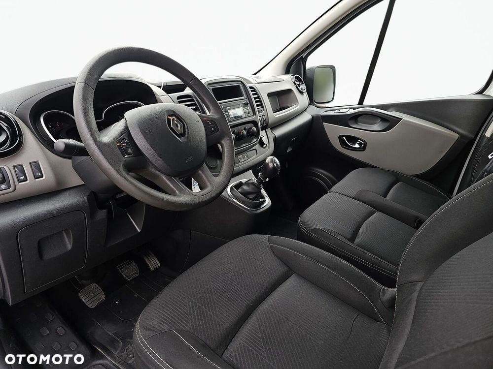Renault Trafic - 13