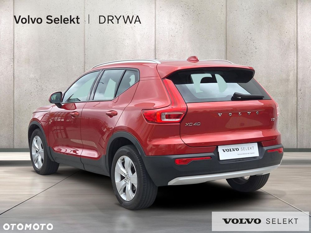 Volvo XC 40 T3 Momentum Pro - 4