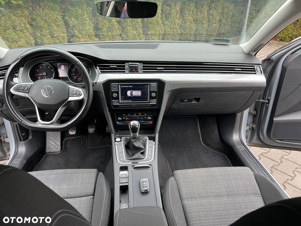 Volkswagen Passat 1.5 TSI EVO Business - 25