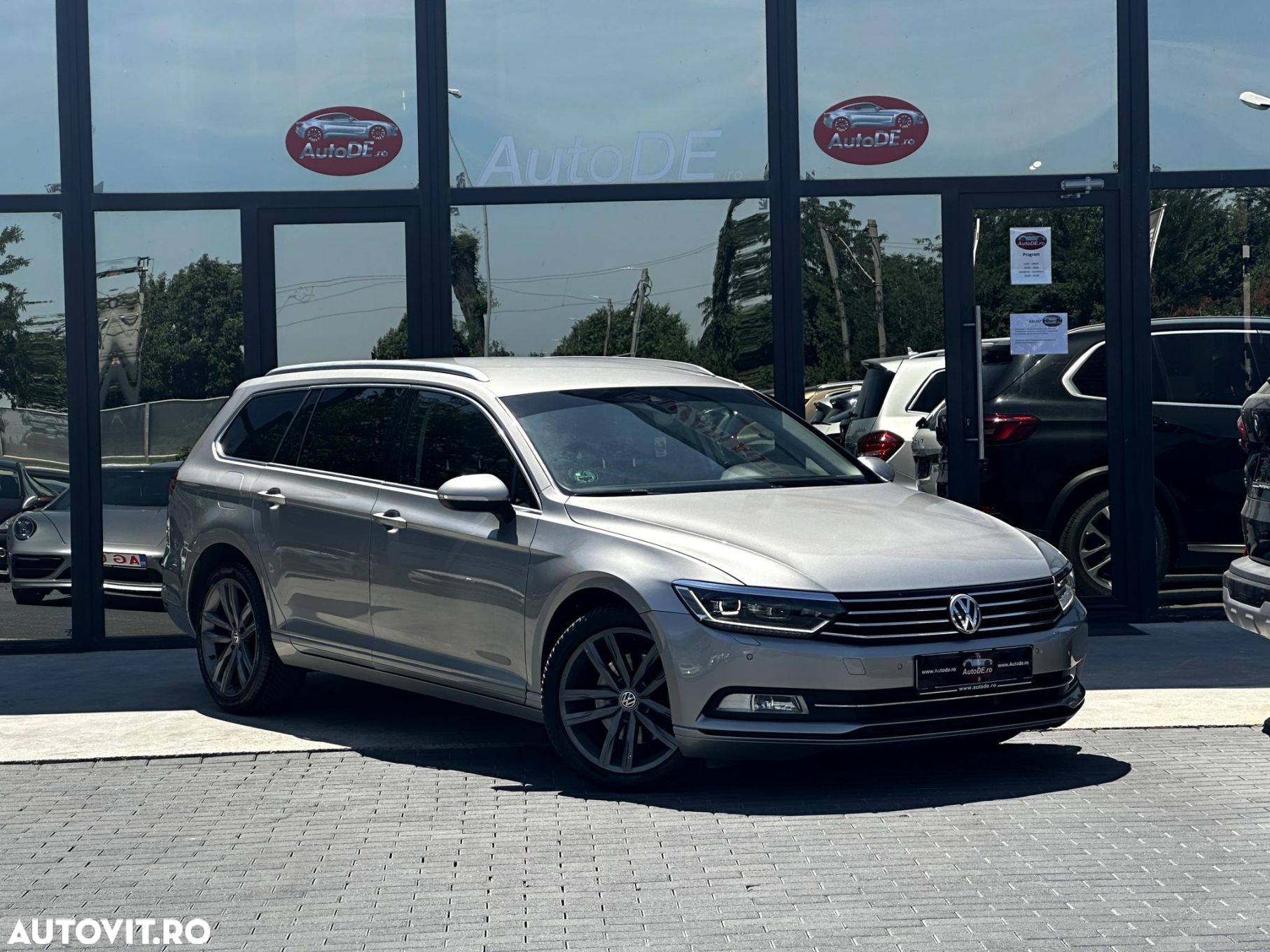 Volkswagen Passat - 2
