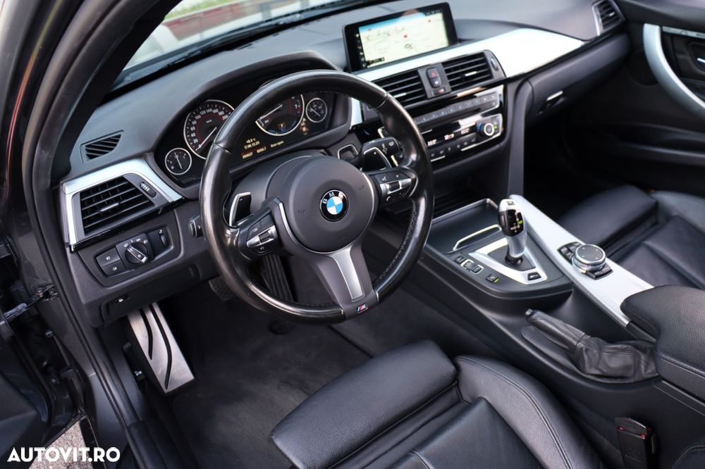 BMW Seria 3 330e iPerformance M Sport - 12