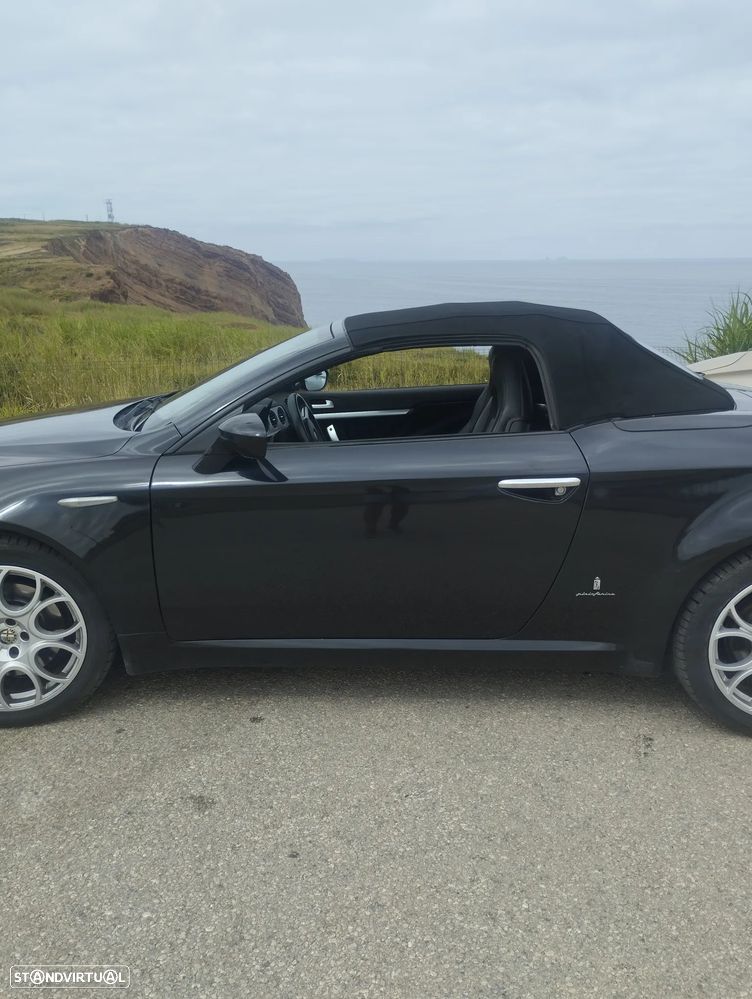 Alfa Romeo Spider 2.4 JTDM - 7