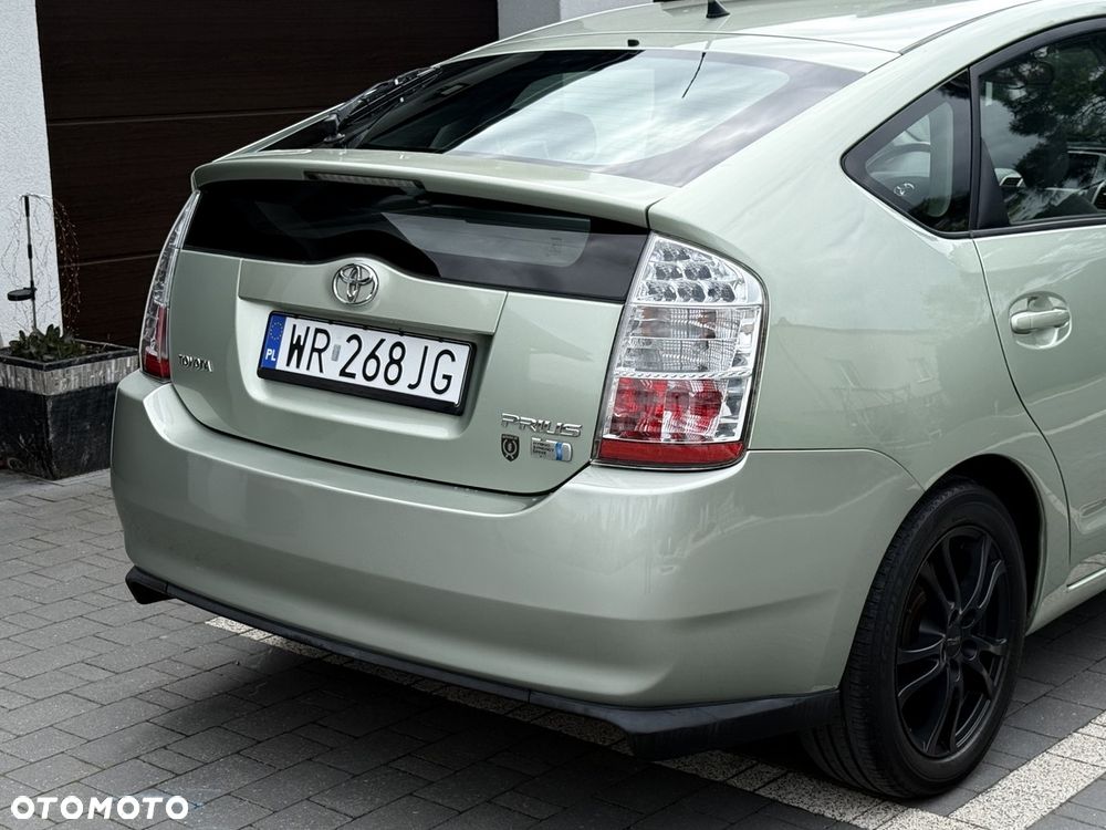 Toyota Prius 1.5 VVT-i Sol - 30