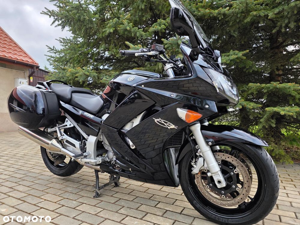 Yamaha FJR - 15