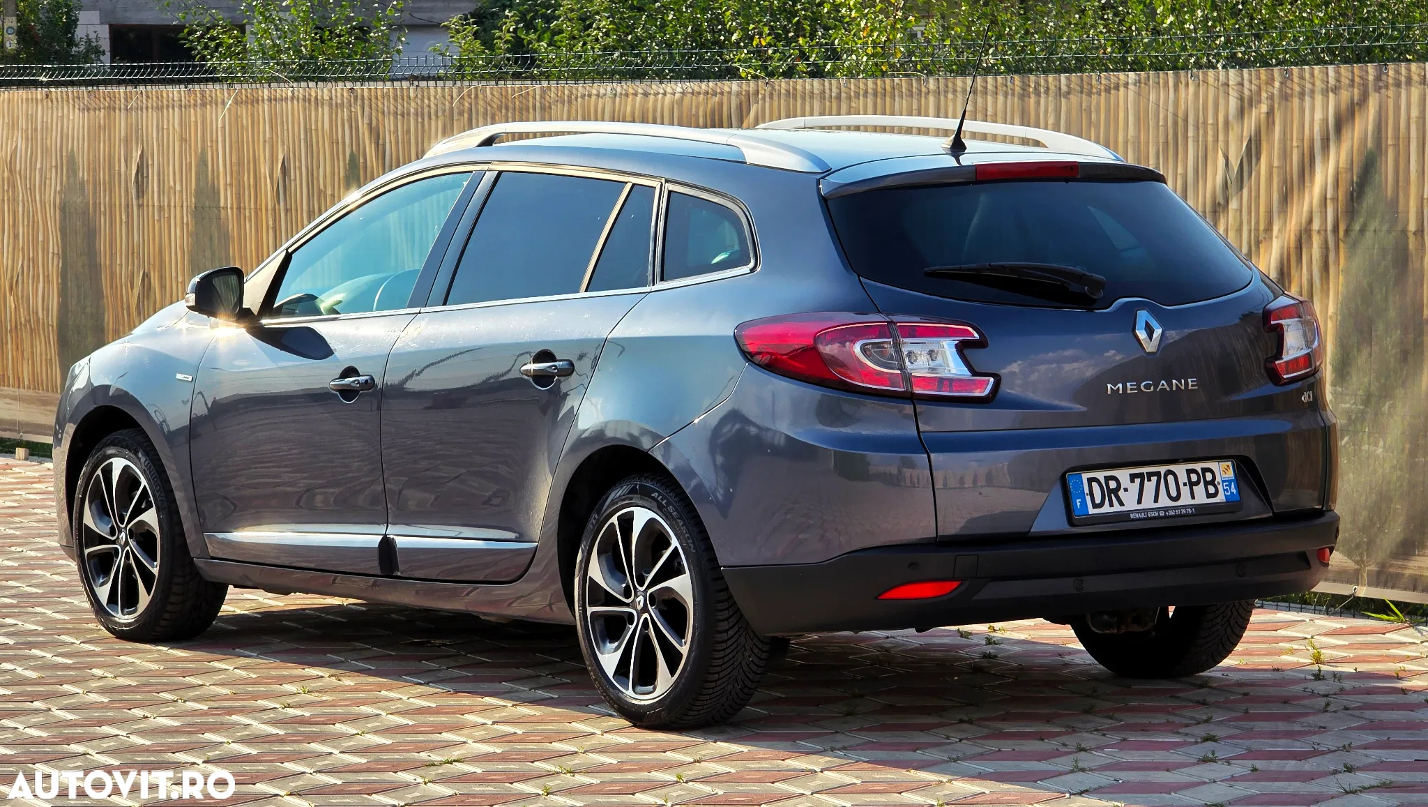 Renault Megane ENERGY dCi 110 Start & Stop Bose Edition - 7