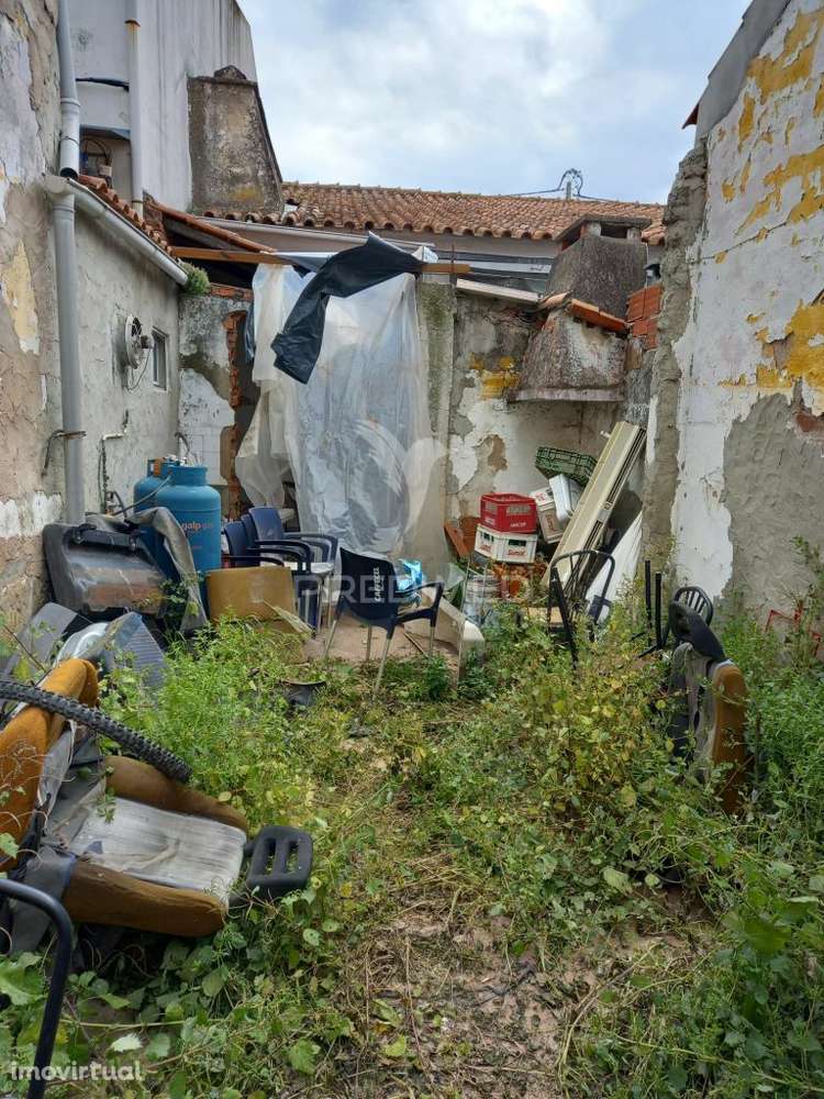 Ruina para reconstrução - Grande imagem: 2/4