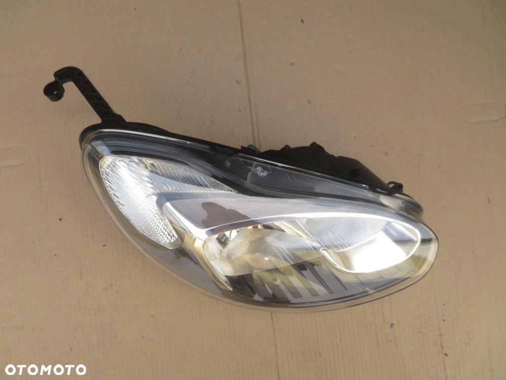 REFLEKTOR PRAWY OPEL ADAM 12-19R ZWYKŁA 39015503 DEMONTAŻ KRAKÓW - 6