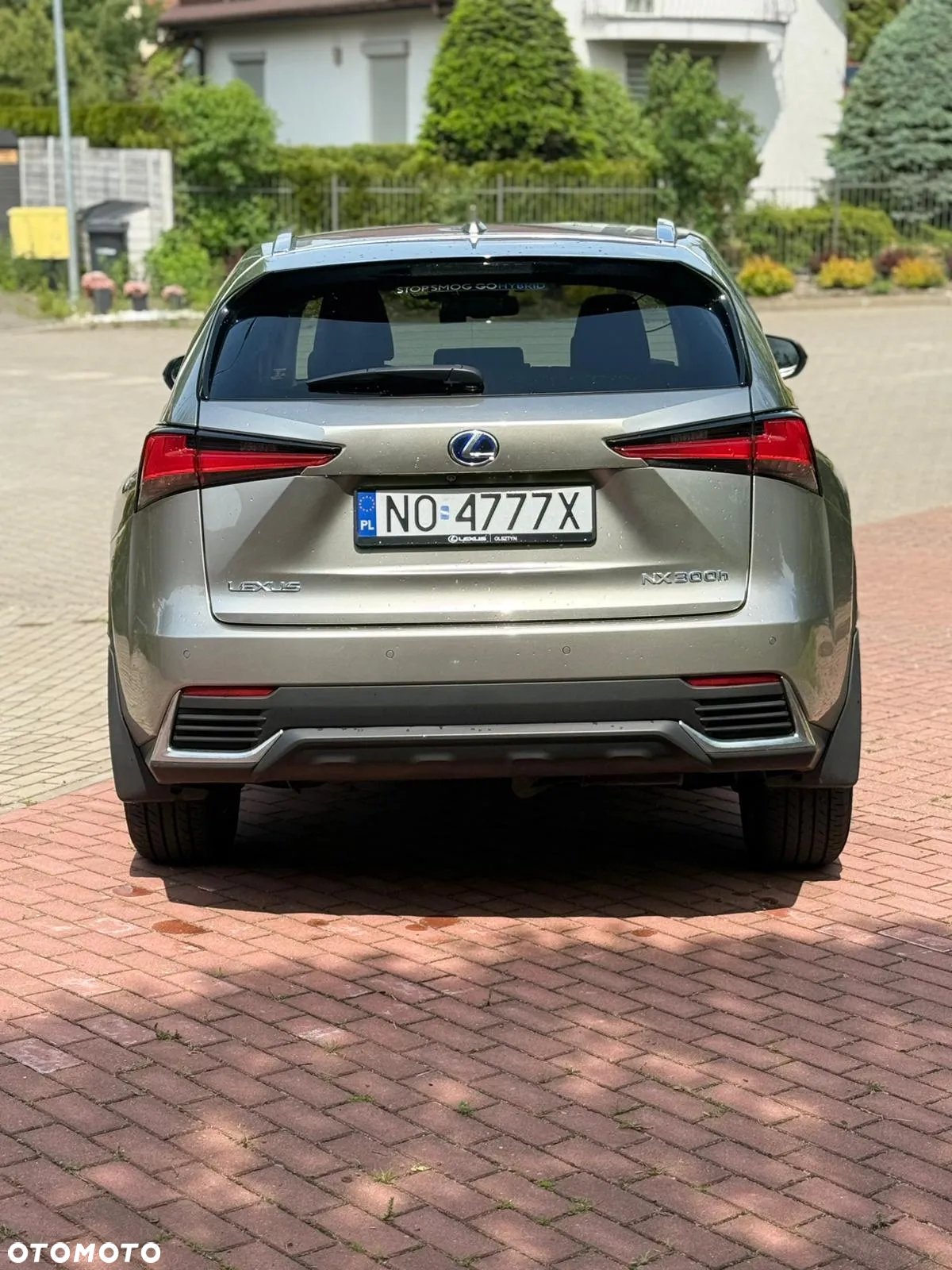 Lexus NX 300h F Impression AWD - 8