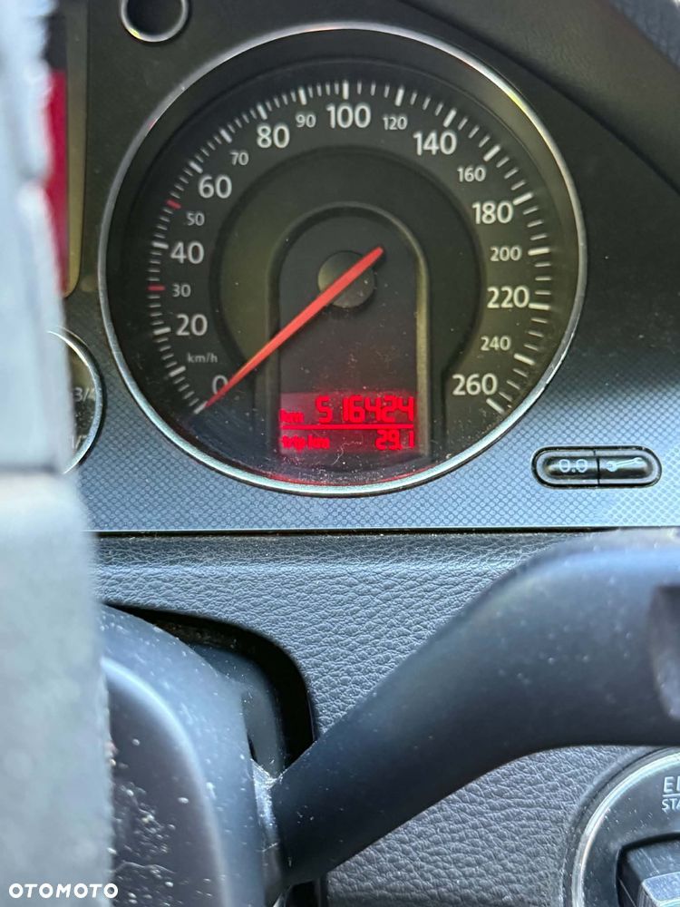 Volkswagen Passat 1.9 TDI Individual - 7