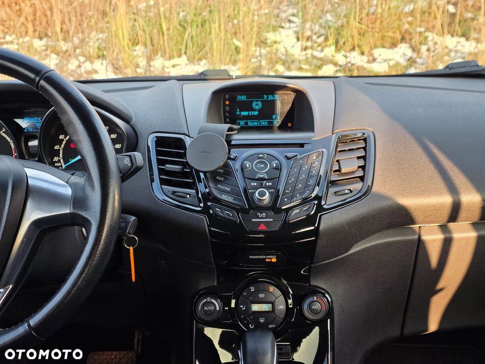 Ford Fiesta 1.0 EcoBoost Powershift Individual - 25