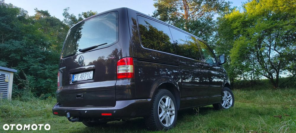 Volkswagen Multivan - 21