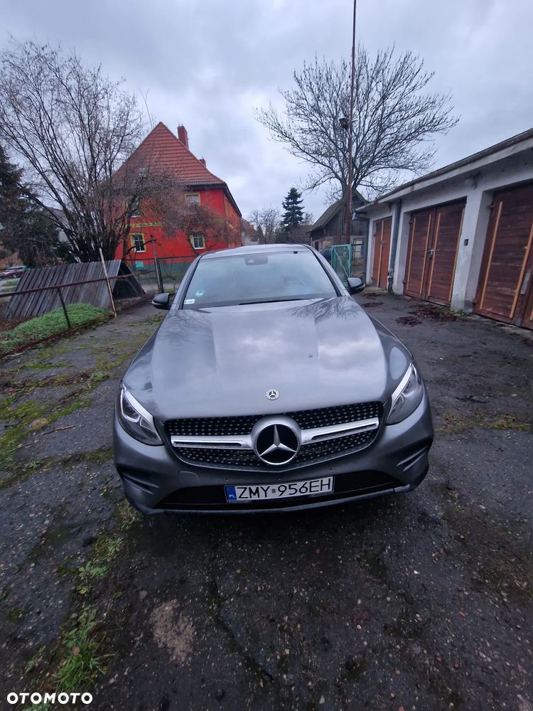 Mercedes-Benz GLC - 12