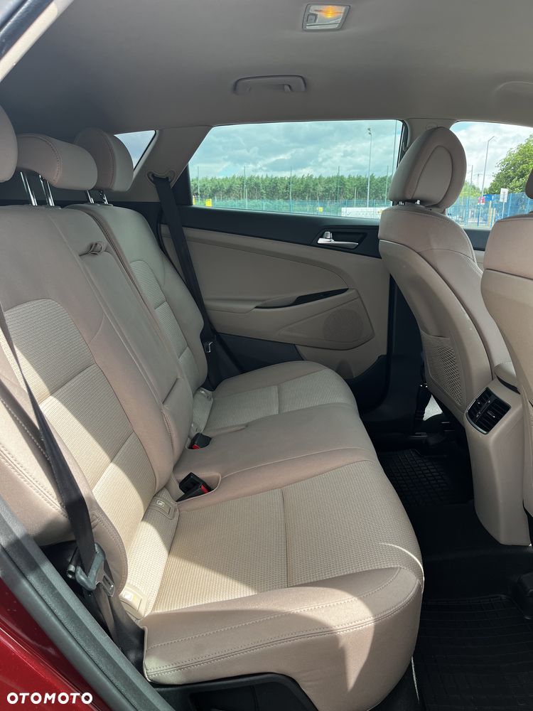 Hyundai Tucson 1.7 CRDI BlueDrive Comfort 2WD - 10