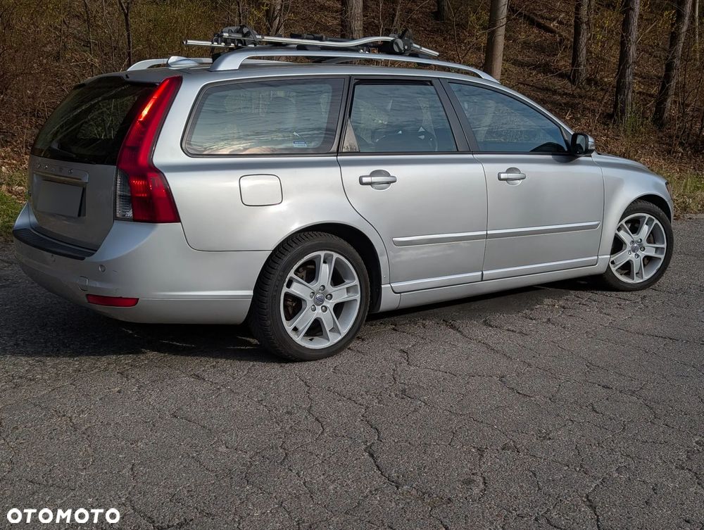 Volvo V50 2.0D DPF Powershift Summum - 7