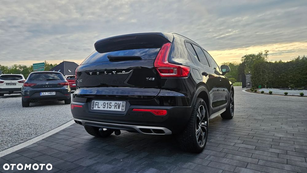 Volvo XC 40 T4 Geartronic Inscription - 25