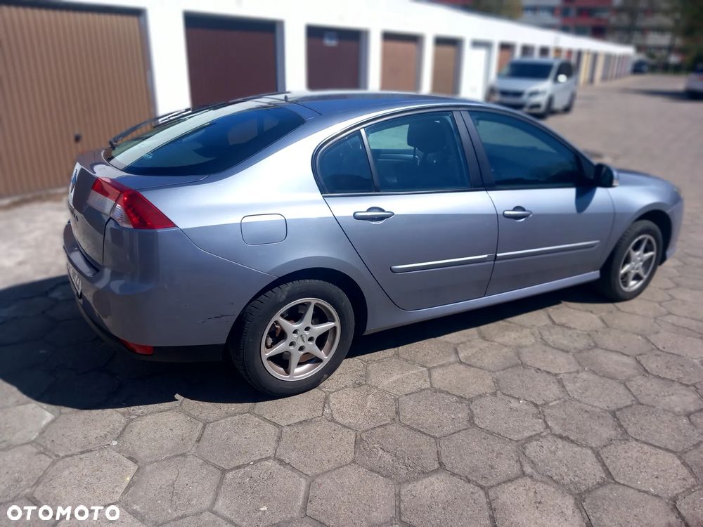 Renault Laguna 1.6 16V 110 Expression - 10