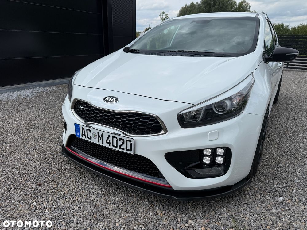 Kia Ceed 1.6 T-GDI GT-Track - 8