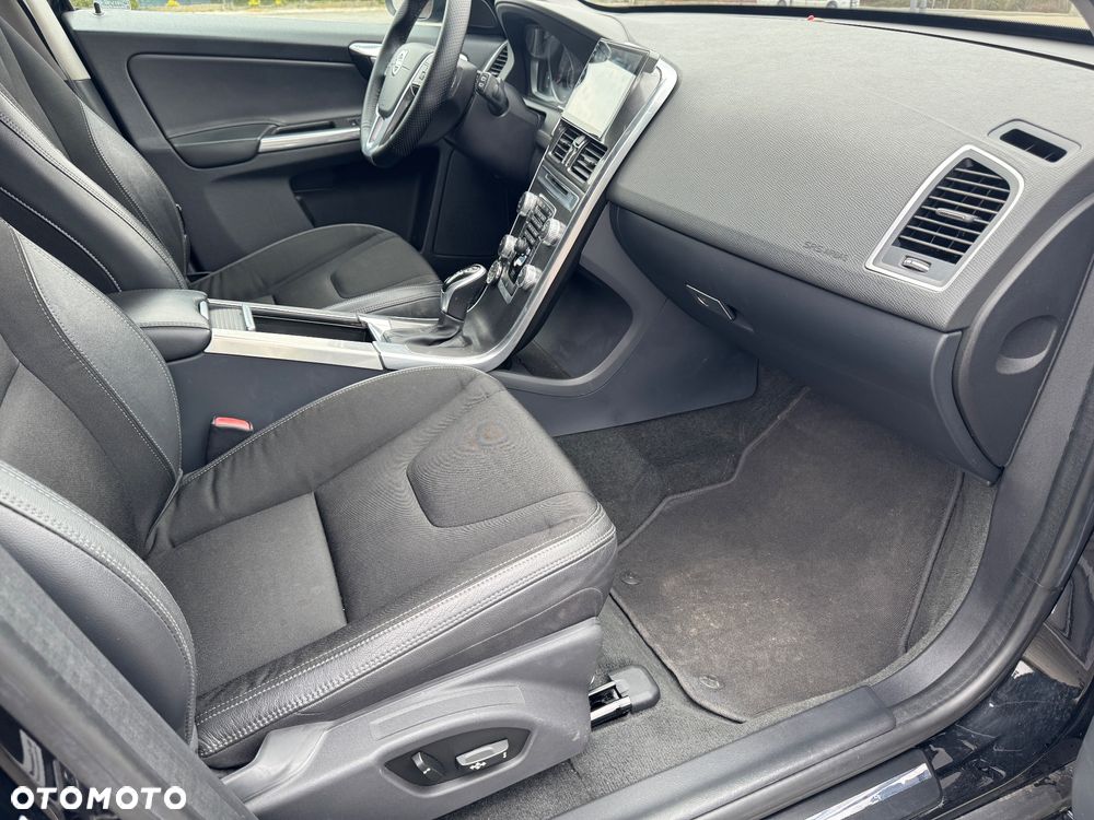 Volvo XC 60 T5 Geartronic Summum - 12