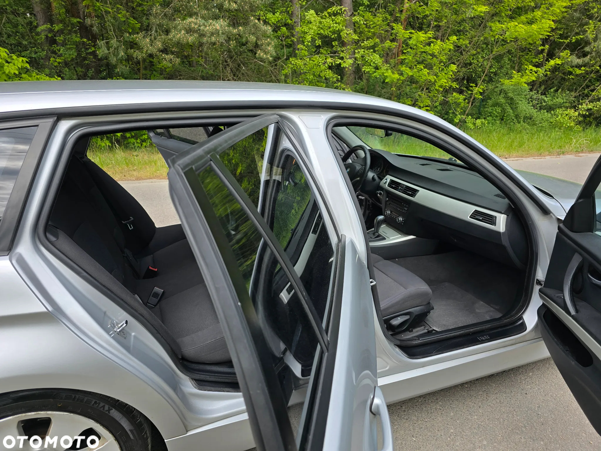 BMW Seria 3 320d Touring Efficient Dynamics Edition - 6
