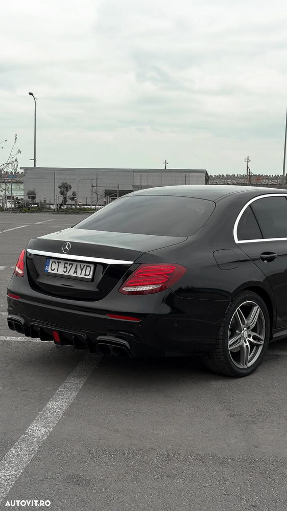 Mercedes-Benz E 220 d 9G-TRONIC AMG Line - 3