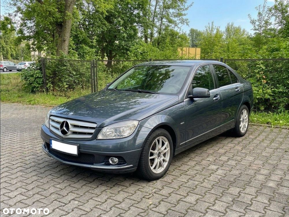 Mercedes-Benz C200 2010 photo 5