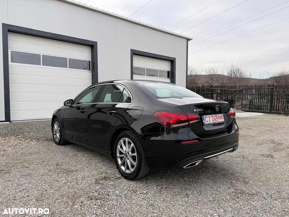 Mercedes-Benz A 200 Sedan 7G-DCT Edition 19 - 4