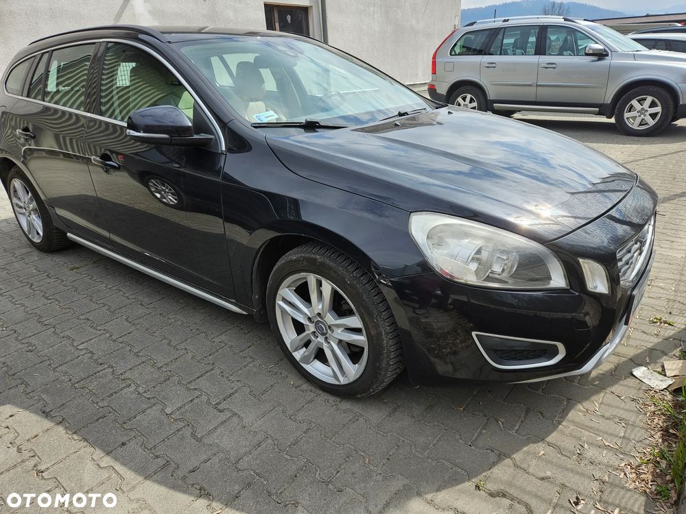 Volvo V60 D4 Momentum - 2