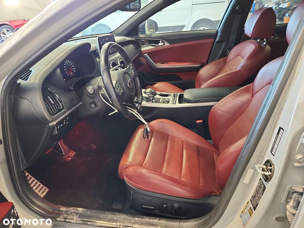 Kia Stinger 3.3 T-GDI AWD OPF GT - 8
