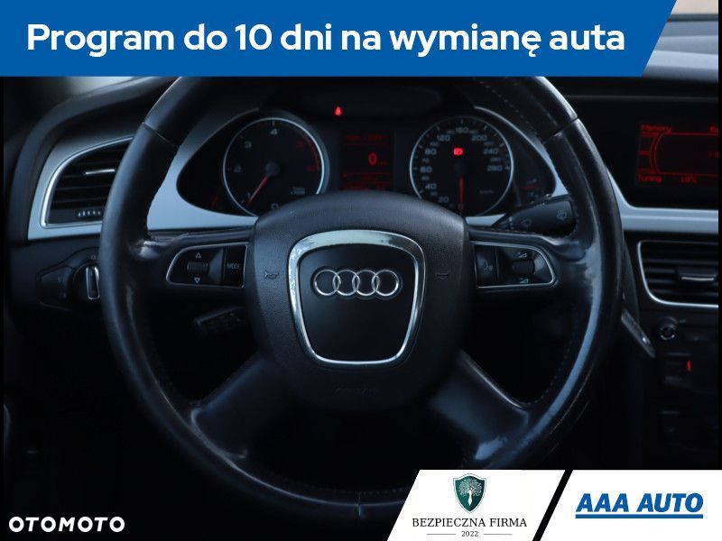 Audi A4 Limousine - 19