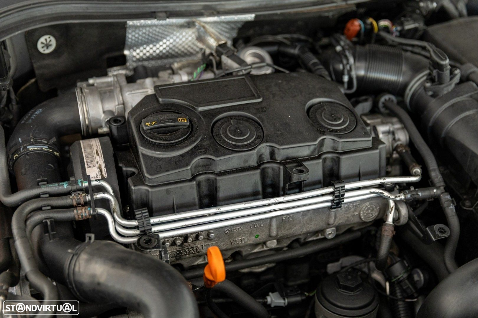 VW Passat Variant 2.0 TDi Highline - 38