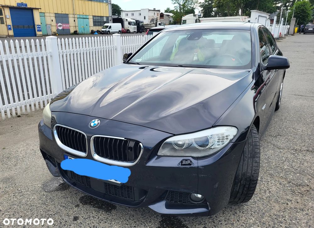 BMW Seria 5 ver-550i - 3