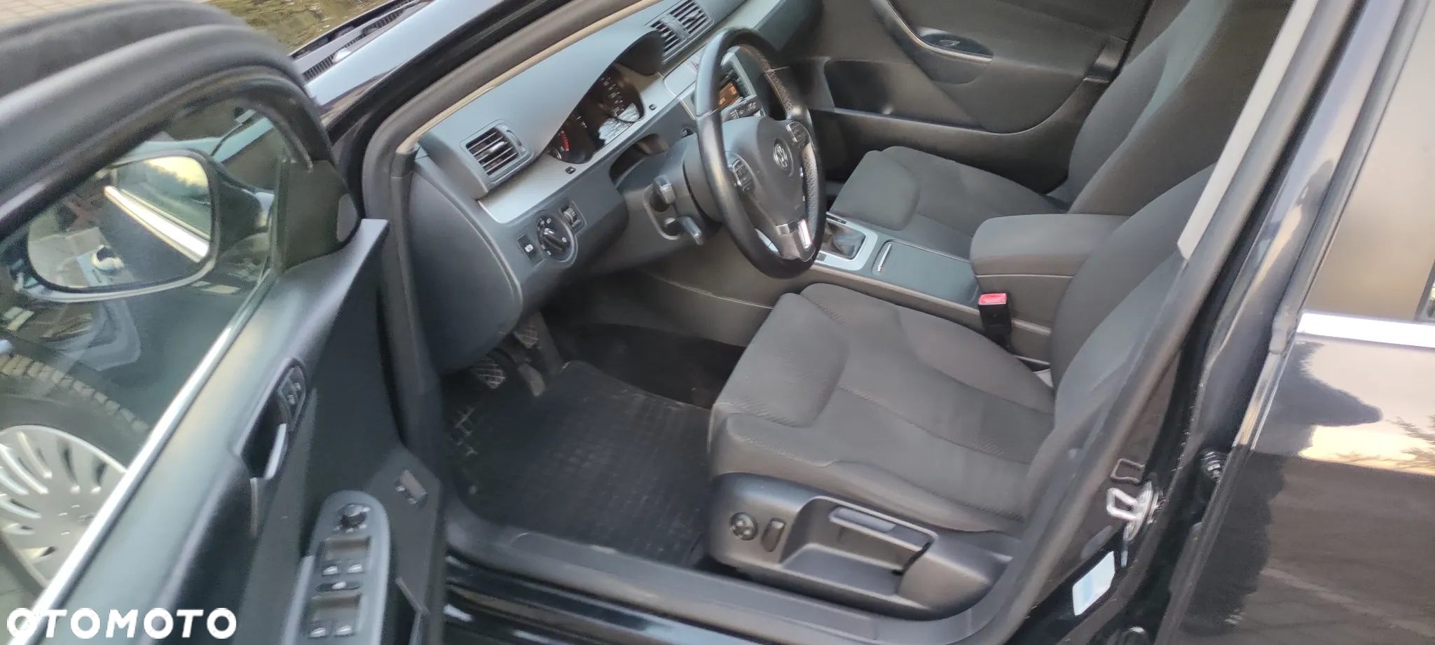 Volkswagen Passat - 5