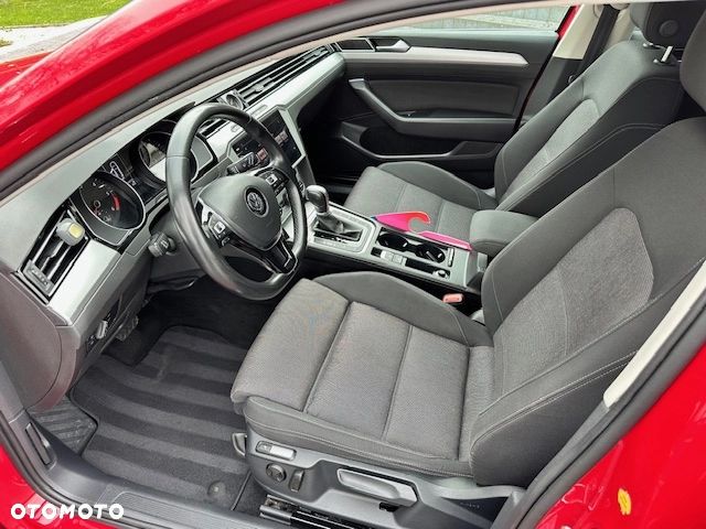 Volkswagen Passat Variant 1.6 TDI SCR DSG Business - 10