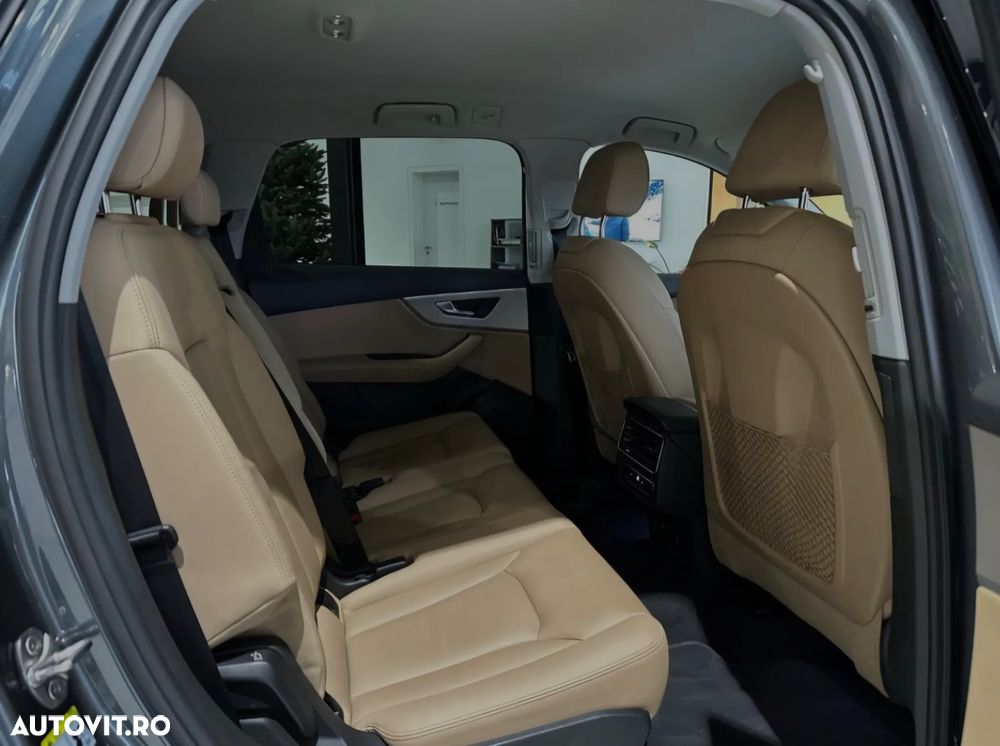 Audi Q7 - 13