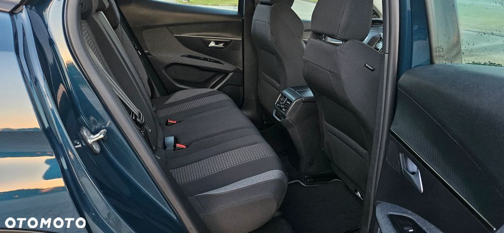 Peugeot 3008 PureTech 130 Stop & Start GPF Active Business-Paket - 9