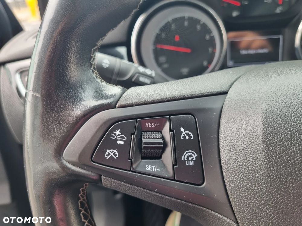 Opel Astra 1.0 Turbo Start/Stop Dynamic - 17