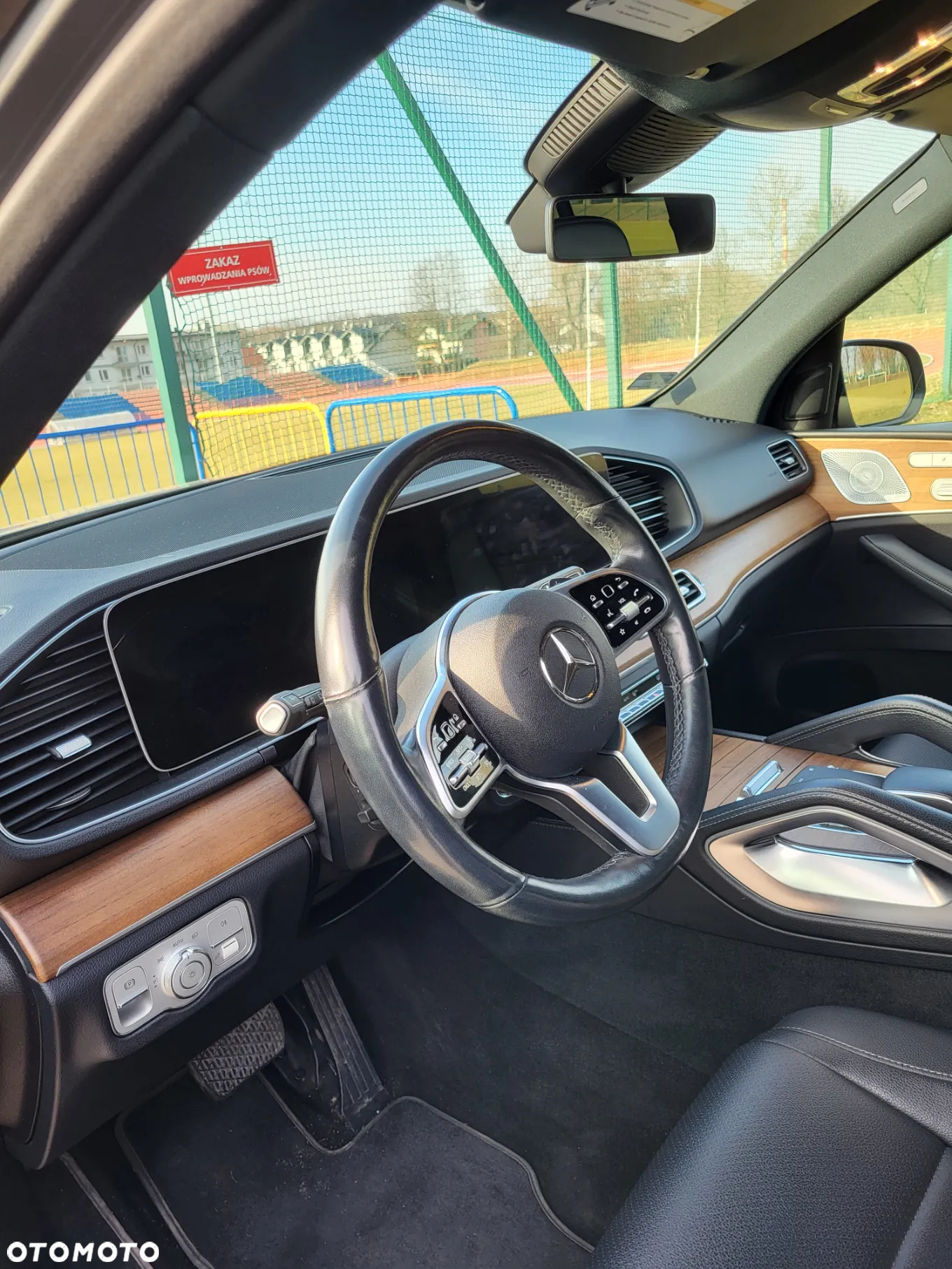 Mercedes-Benz GLE - 11
