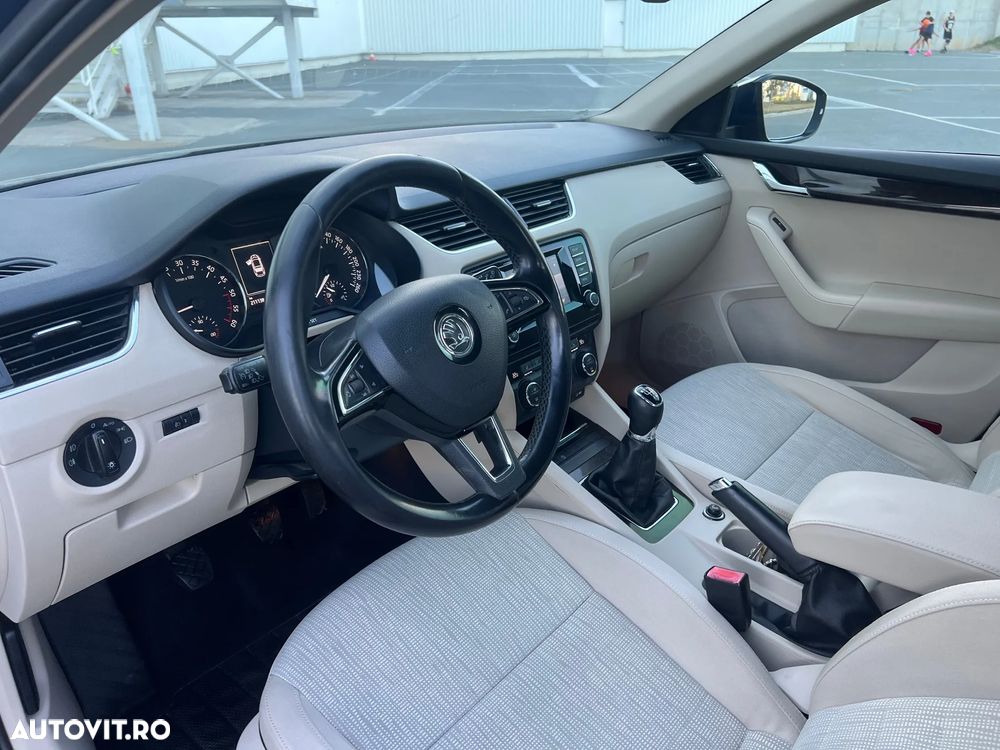 Skoda Octavia 1.6 TDI Ambition - 14