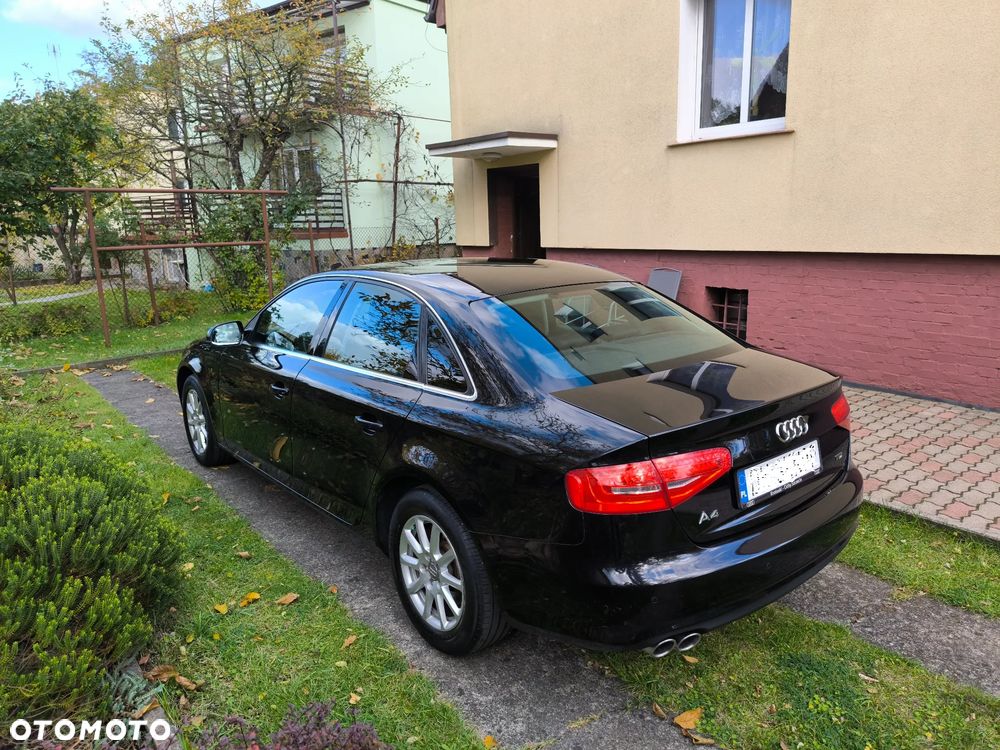 Audi A4 Limousine - 3