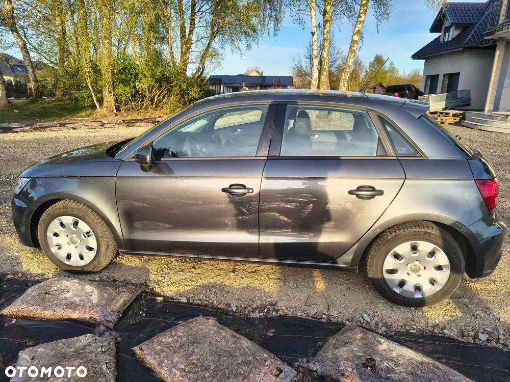 Audi A1 Sportback 1.0 TFSI ultra - 5