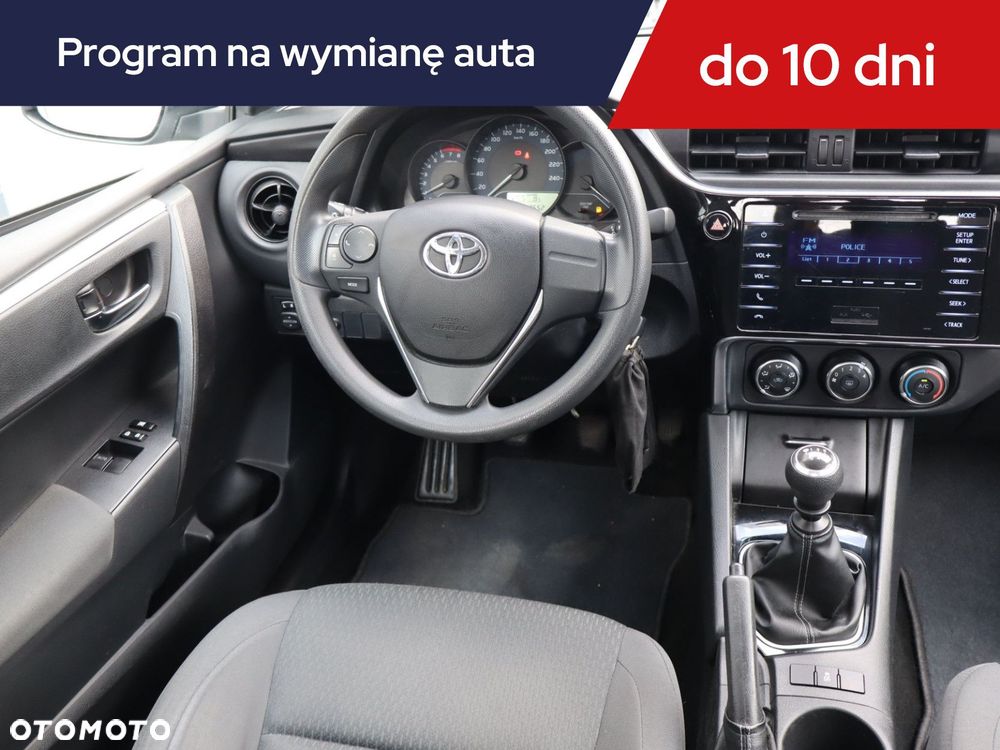 Toyota Corolla - 9