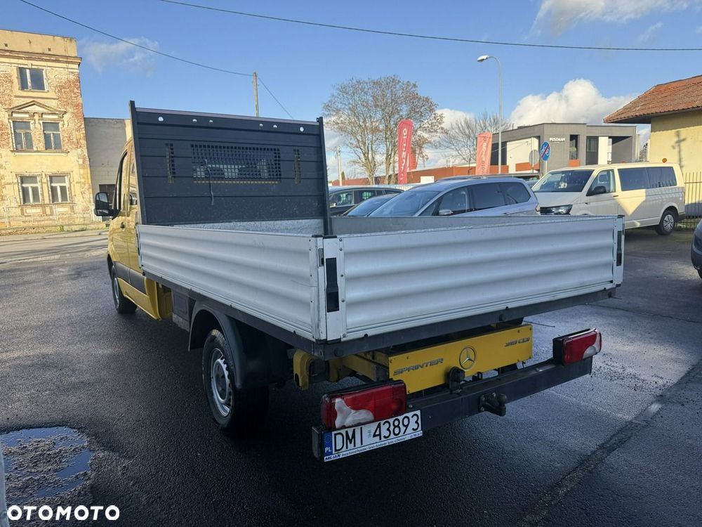 Mercedes-Benz Sprinter - 3