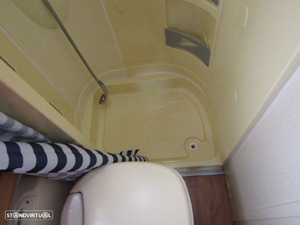 CI International Elliot Cama francesa e duche separado - 12