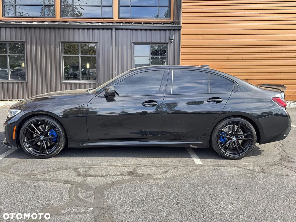 BMW Seria 3 330i M Sport - 4