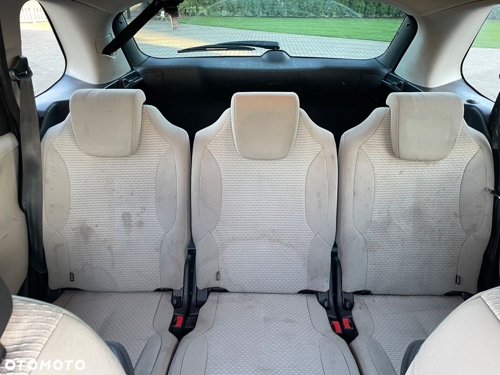 Citroën C4 Picasso - 19