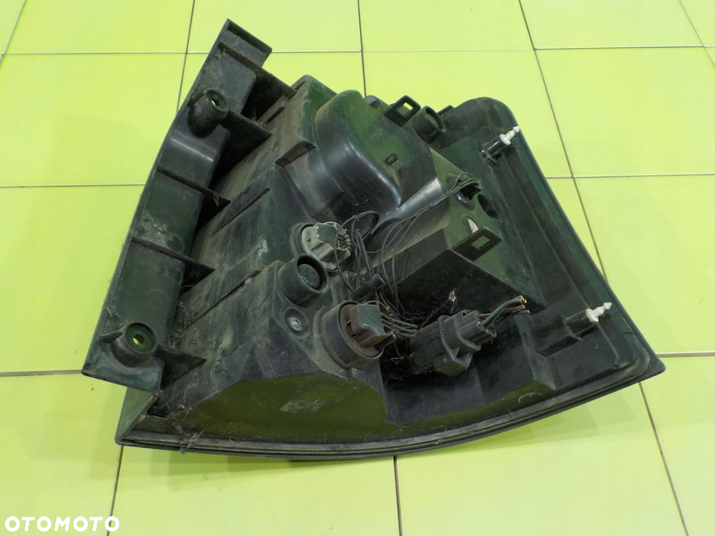 RANGE ROVER SPORT I LIFT 3.6 TDV8 10r 5D lampa lewa tyl - 2
