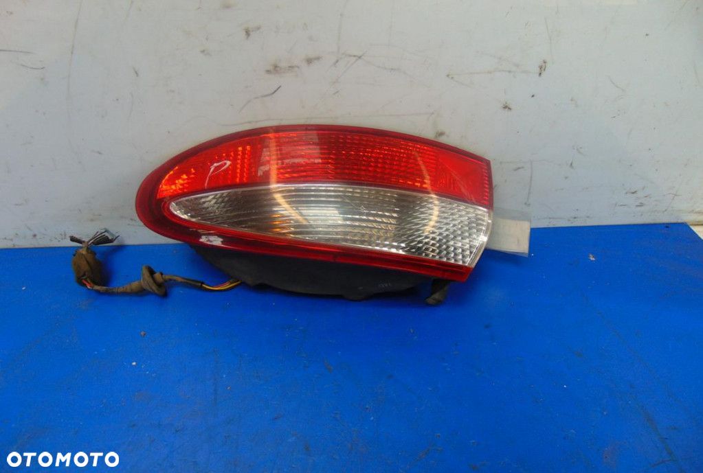 DAEWOO LANOS HB LAMPA PRAWA TYŁ. - 1