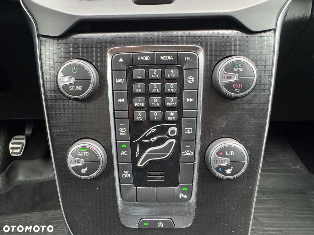 Volvo V40 T3 Drive-E R-Design Momentum - 15